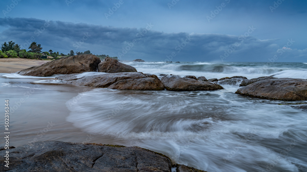 Obraz premium beautiful sunset over the Indian Ocean Sri Lanka