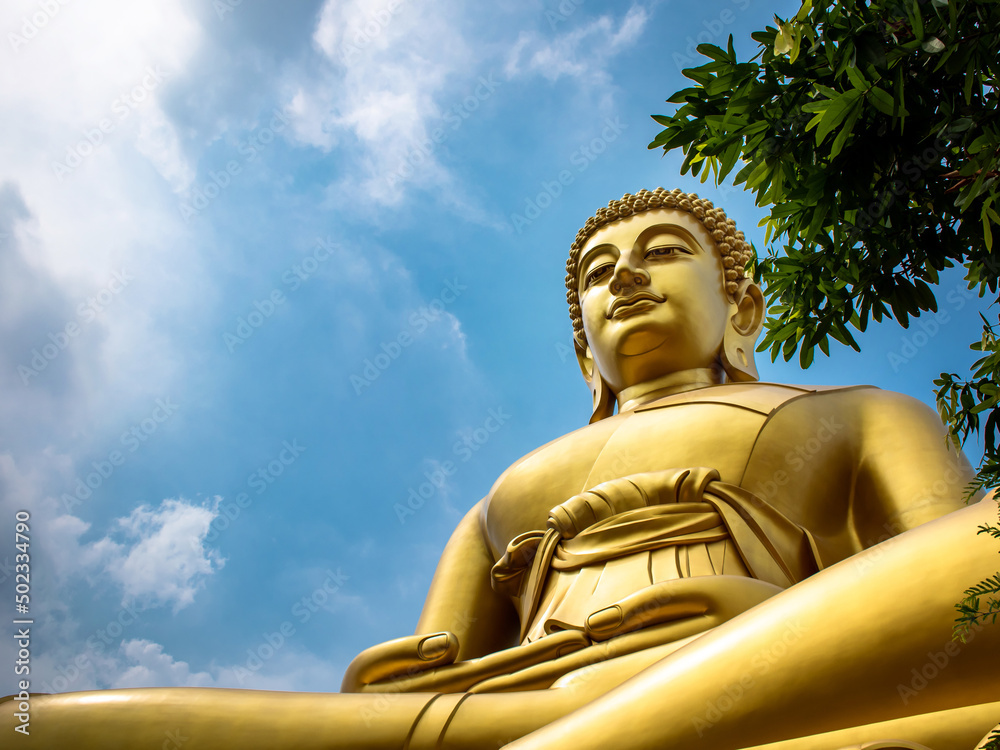 Fototapeta premium Gran Buda Dorado en Bangkok
