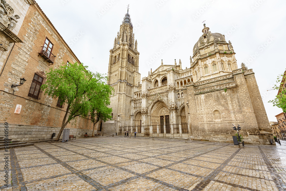 View of the Toledo Cathedral from Plaza del Ayuntamiento on a rainy day
