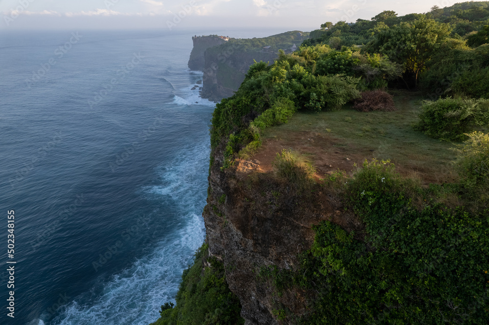 Fototapeta premium A cliff next to the ocean in Bali