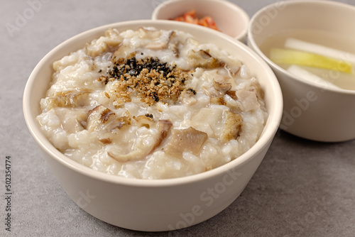 Abalone porridge with abalone made by boiling rice