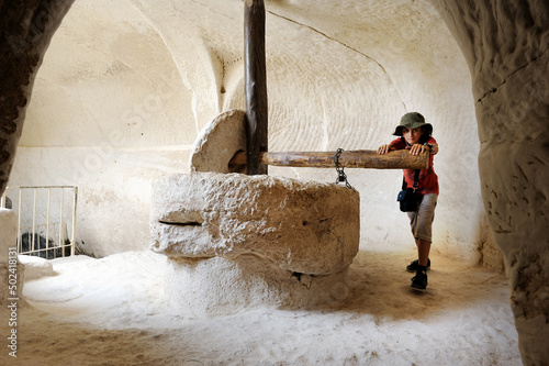 Canvas Print The caves of Beit Guvrin in Israel - the underground city of ancient people