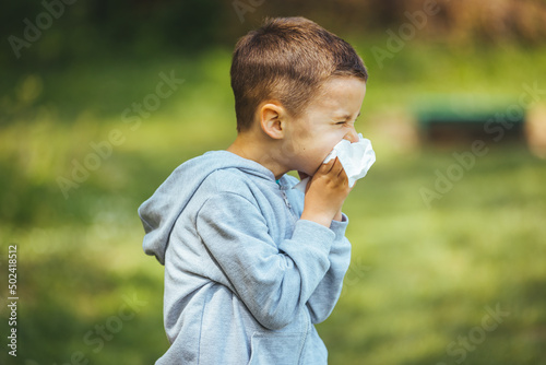 Quadro su tela Child with pollen allergy