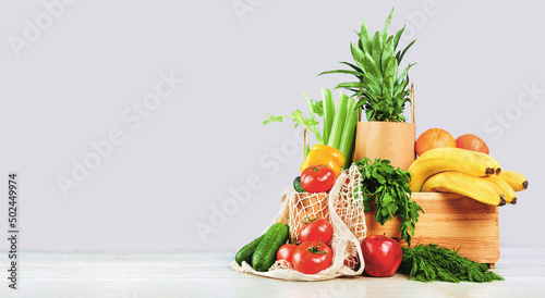 Принти на полотні Delivery of grocery