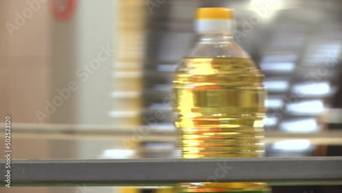 Bottled Sunflower Oil ; Factory for the production of refined sunflower oil, a production line