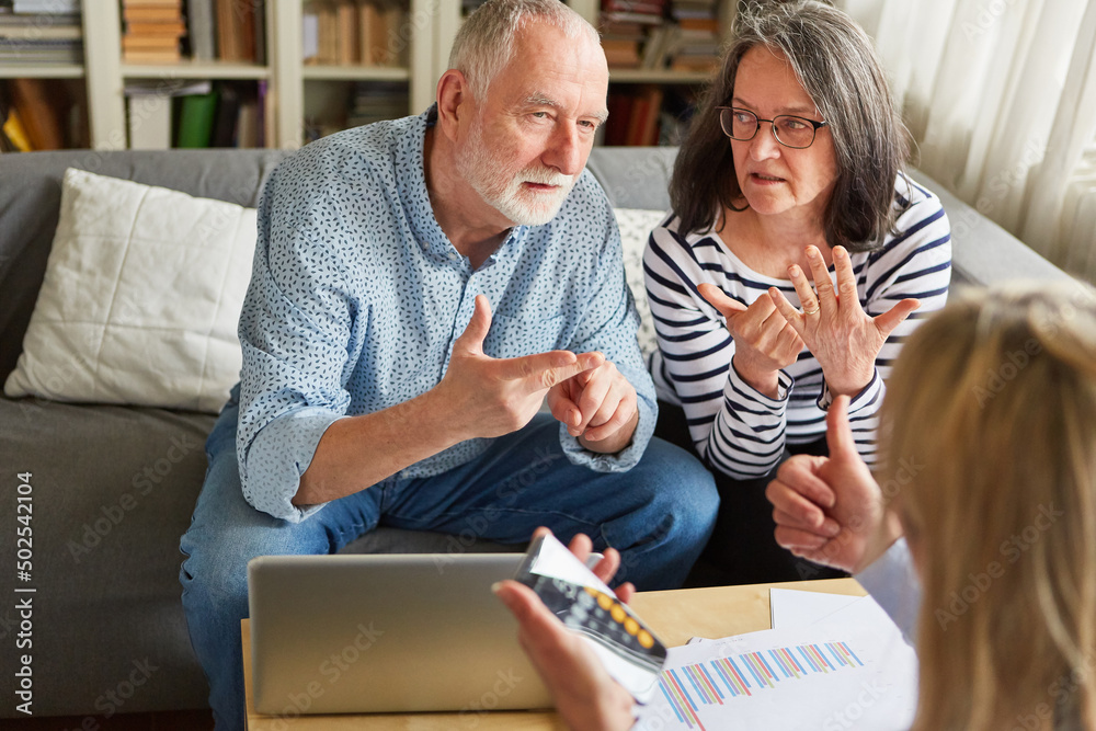 Seniors and financial advisors calculate retirement plan - obrazy, fototapety, plakaty 