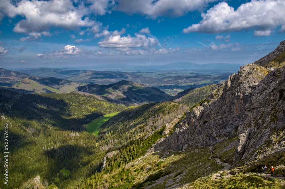 Tatry latem, Dolina Małej Łąki widziana z Przełęczy Siodło, Tatra Mountains in summer, Mała Łąka Valley seen from Siodło Pass