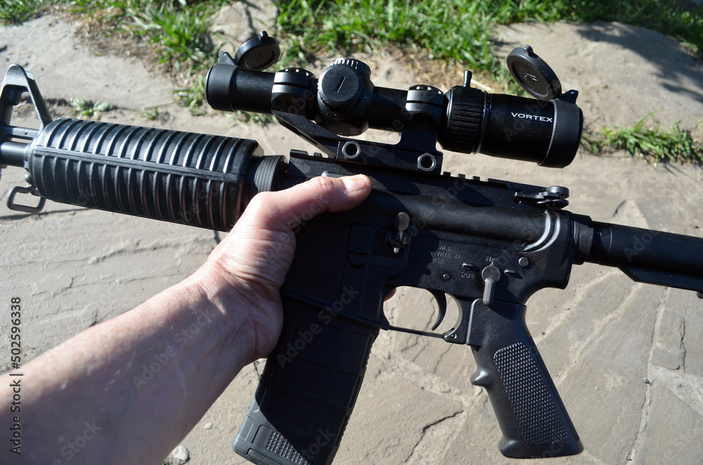 Vortex rifle scope STRIKE EAGLE 1-8x24 on AR-15 assault rifle. Kiev ...