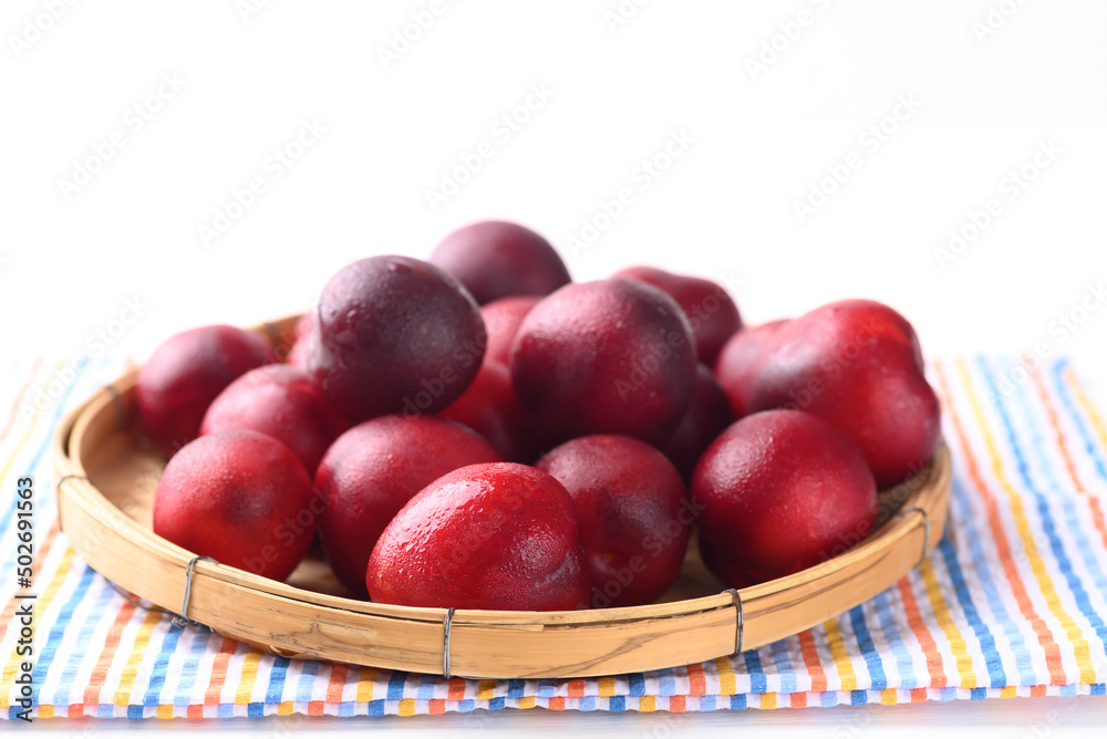 Red plum fruit (Japanese plum or Chinese plum) Red plum fruit (Japanese plum or Chinese plum)