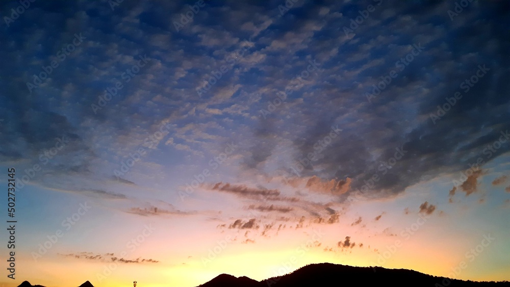 Obraz premium sunset in the mountains