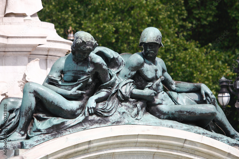 london buckingham palace,queen victoria memorial