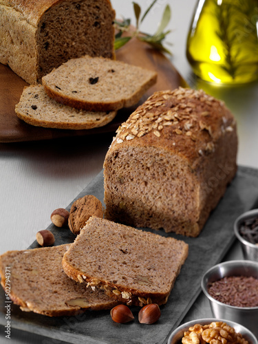 Whole wheat bread with nuts