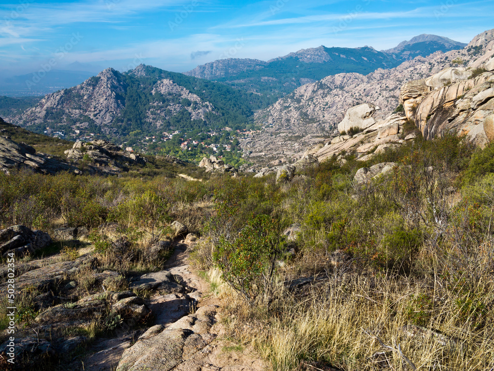 La Camorza en La Pedriza. Madrid. España. La Camorza en La Pedriza. Madrid. España.