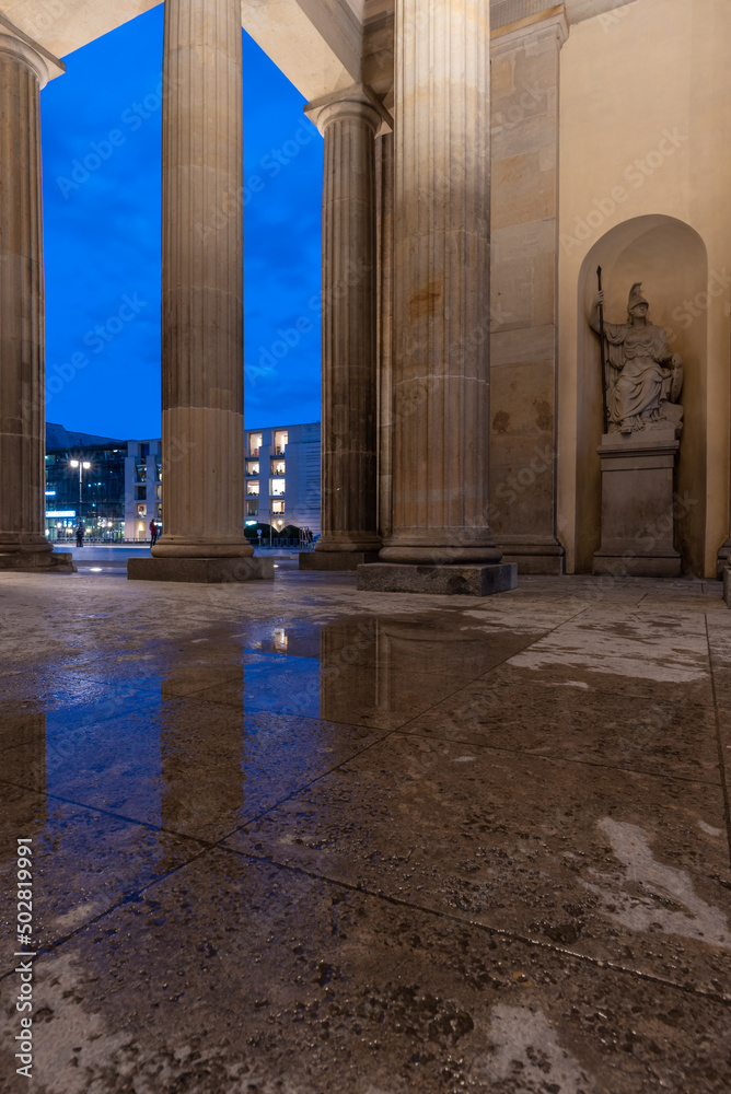 Brandenburger Tor Nachts in Berlin , blaue Stunde