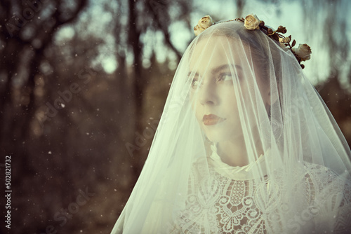 Papier peint vintage lady bride