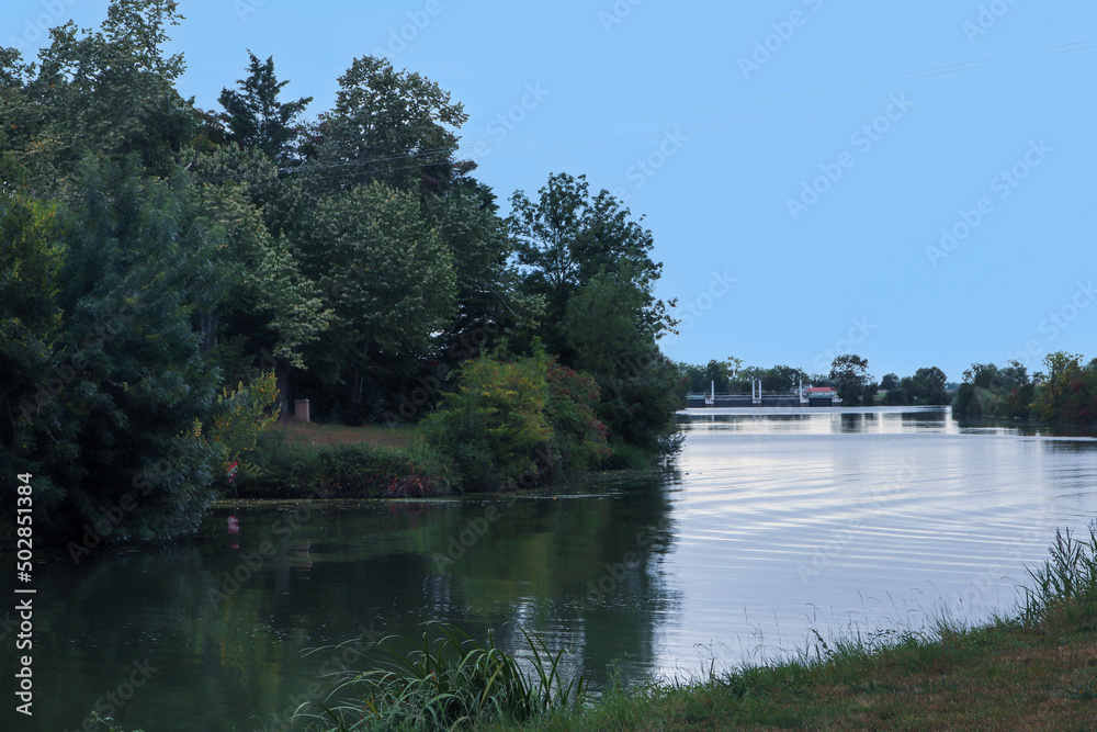 Nouvelle-Aquitaine - Charente-Maritime - La Sèvre Niortaise à Marans Nouvelle-Aquitaine - Charente-Maritime - La Sèvre Niortaise à Marans