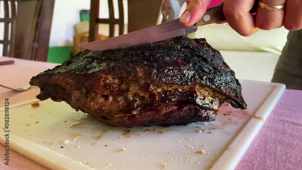 sample of freshly roasted meat ready to be cut