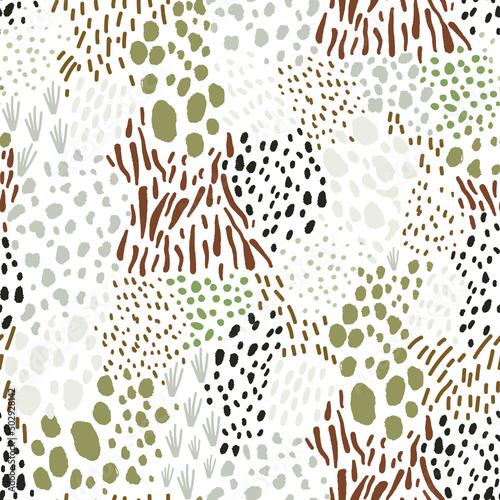 Seamless animal hand drawn pattern. Wild print jungle texture. Vector illustration