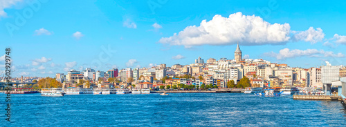Canvas Amazing panoramic view of Istanbul with Galata tower, sea, old historic part of