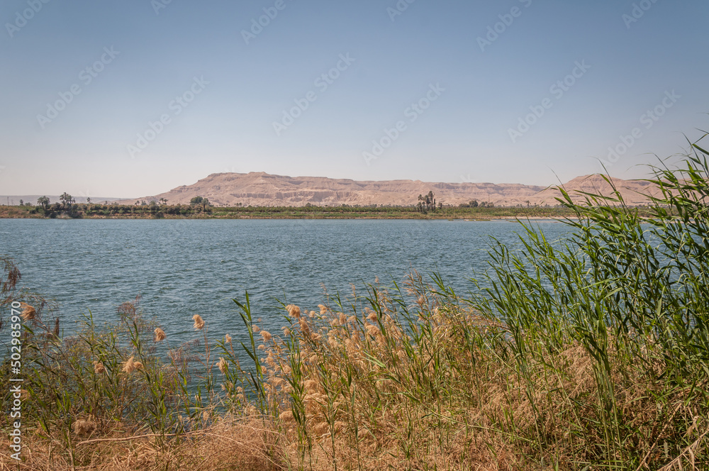 Louxor au bord du Nil en Egypte Louxor au bord du Nil en Egypte