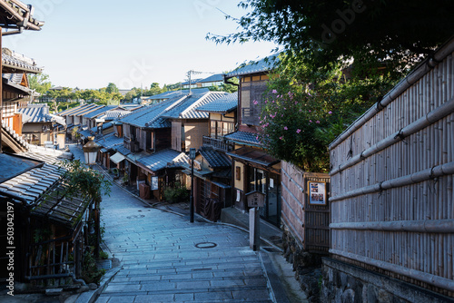 京都の東山区の町並み © kenta57