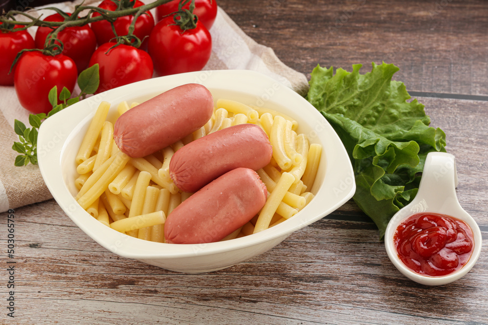 Mini sausages with pasta macheroni Mini sausages with pasta macheroni