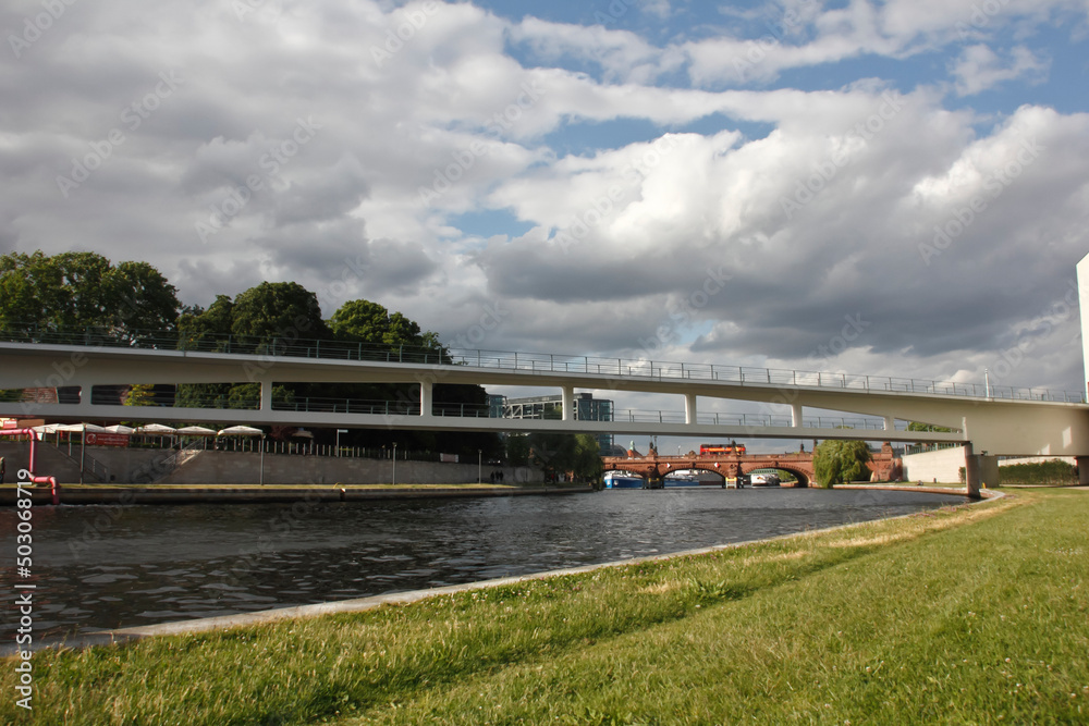 Berlino vista dal fiume Sprea