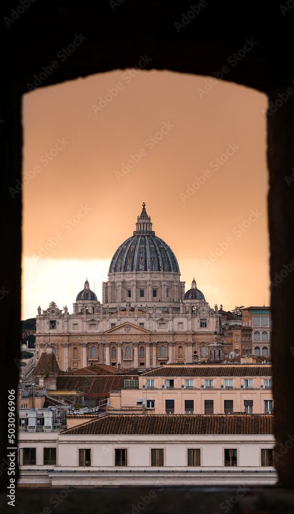 Evening picture of Saint Peter's Basilica