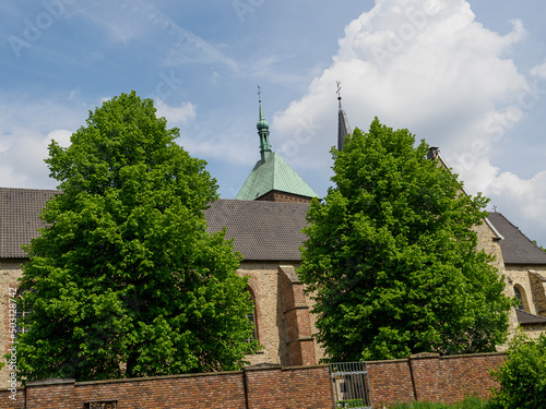 Alte Gebäude an einem Fluss im Westmünsterland photo