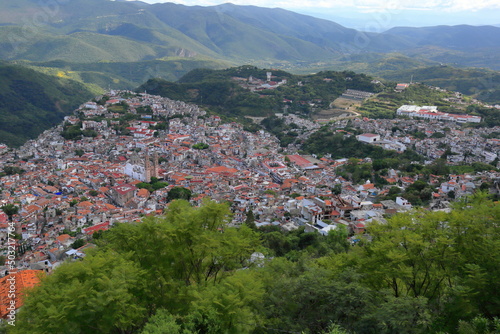 Fototapeta Naklejka Na Ścianę i Meble -  Stunning view of the Taxco city in Mexico