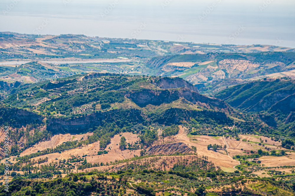 Panorama della costa ionica della Calabria visto da Montestella