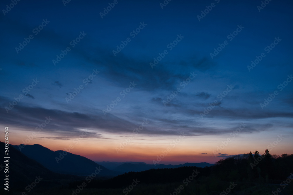 山の夕景1