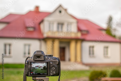 Obraz na płótnie Camera taking pictures of architectural monuments. w salonie