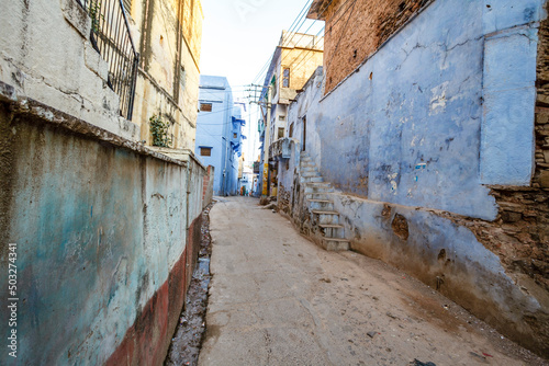 Exterior of blue houses in Bundi, Rajasthan, India, Asia © jeeweevh