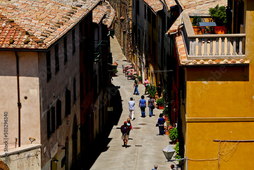 Montalcino,toscana, italia, borgo, medievale photo