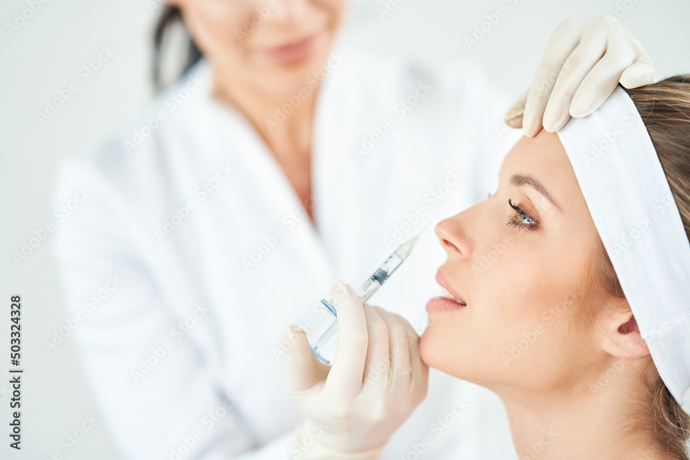Fototapeta premium A scene of medical cosmetology treatments botox injection.