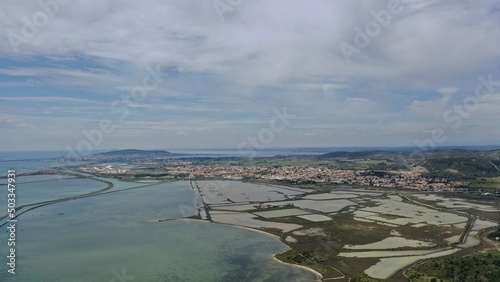 survol des plages de Frontignan près de Sète dans le sud de la France (plage des Aresquiers) photo