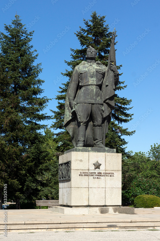 Fototapeta premium Monument of the Soviet Army known as Alyosha in Ruse, Bulgaria