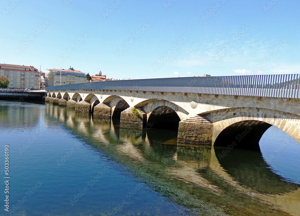 Puente sobre la ría del Lérez en Pontevedra, Galicia
