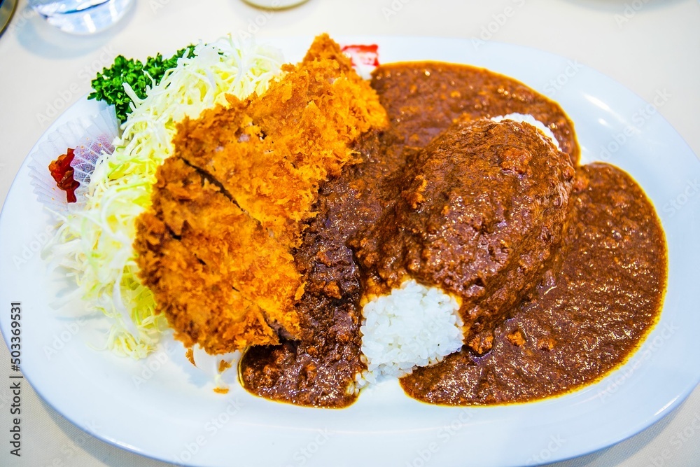 カツカレー カツカレー
