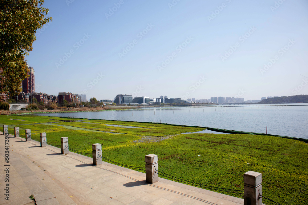 Fototapeta premium canal in the city