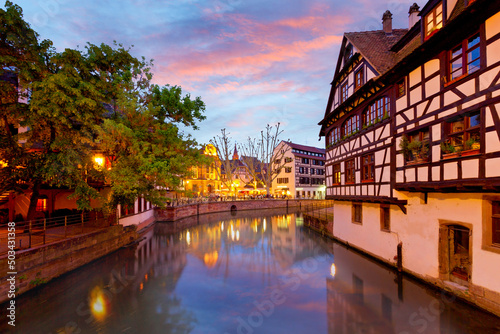 Straßburg am Abend, Elsass, Frankreich