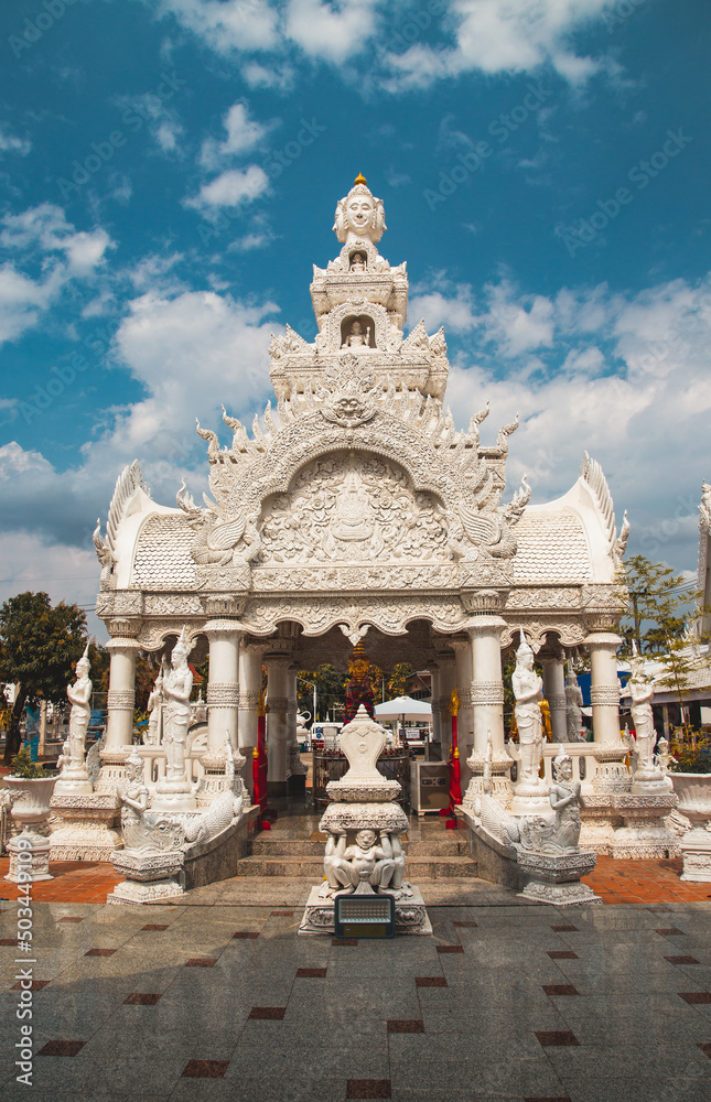 Fototapeta premium Wat Ming Muang white temple in Nan province, Thailand
