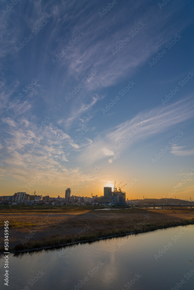 夕焼け　空　太陽　雲　風景　自然　多摩川