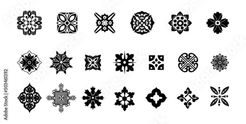 Calligraphic Frame. Royal Ornament Set. Vintage Element. Medieval Decorative Swirl, Vintage Crown, Flourishes. Retro Vector. Hand Drawn Illustration. Filigree Divider Wedding. Calligraphy Black