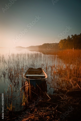Fototapeta Naklejka Na Ścianę i Meble -  Mazurski krajobraz. Boat on the lake