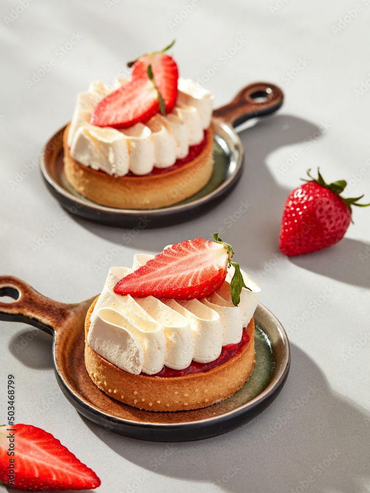 Sweet tart with strawberries