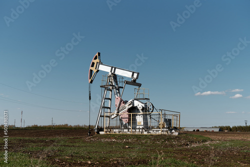 Technological oil and gas production. Production, transportation and processing of oil and gas. Production for the world's population