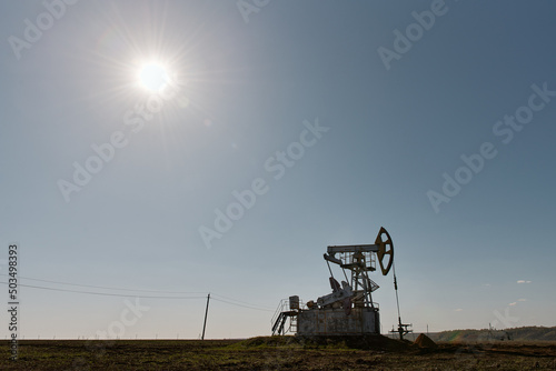 Technological oil and gas production. Production, transportation and processing of oil and gas. Production for the world's population