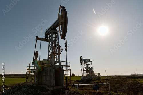 Technological oil and gas production. Production, transportation and processing of oil and gas. Production for the world's population